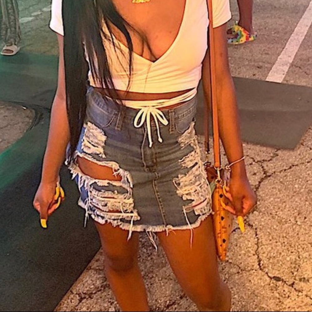 DISTRESSED SKIRT
